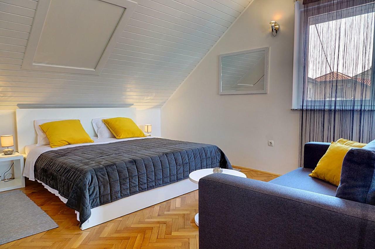 Apartman Studio Sonas 3 With Free Private Parking Karlovac Zewnętrze zdjęcie